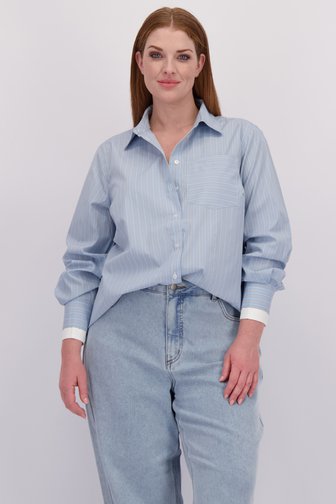 Le devant de Blouse bleue à rayures beiges et blanches de Kaffe Curve pour Femmes