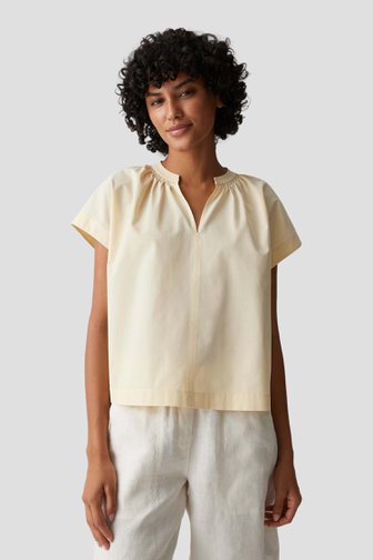 Le devant de Blouse jaune pastel à manches courtes de Opus pour Femmes