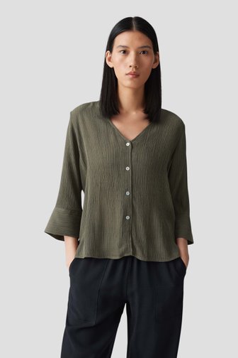 Le devant de Blouse vert olive à manches 3/4 de Opus pour Femmes
