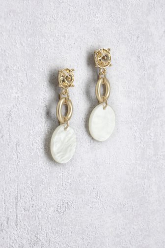 Le devant de Boucles d’oreilles dorées avec pendentif blanc de Liberty Island pour Femmes