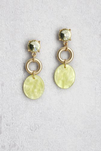 Le devant de Boucles d’oreilles dorées avec pendentif vert  de Liberty Island pour Femmes