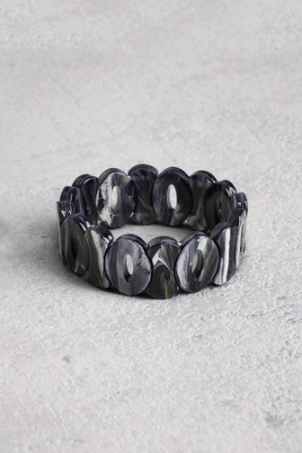 Le devant de Bracelet élastique avec maillons noir effet marbré de Liberty Island pour Femmes