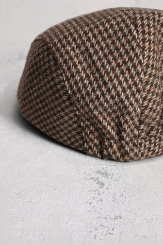 Voorkant van Bruine geruite flatcap door Liberty Island voor Heren