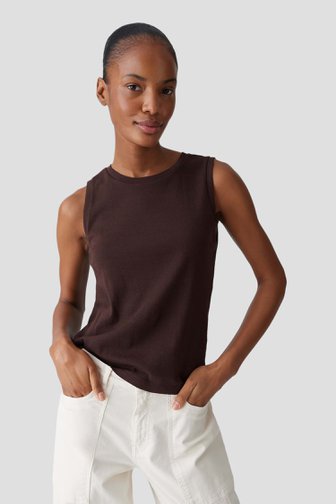 Voorkant van Bruine top met ronde hals door Opus voor Dames