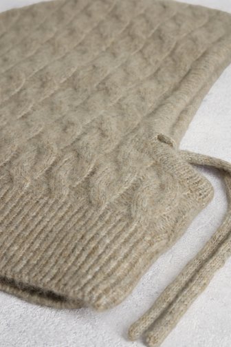 Le devant de Cagoule beige de LŌVING pour Femmes