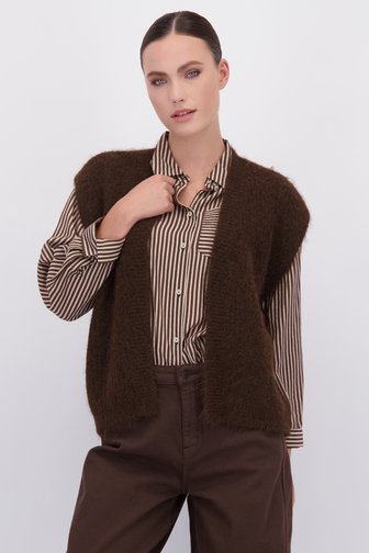 Le devant de Cardigan fluffy brun sans manches de Geisha pour Femmes