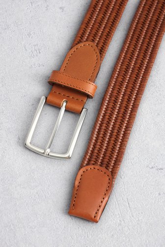 Le devant de Ceinture en cuir tressé couleur cognac de Liberty Island pour Hommes