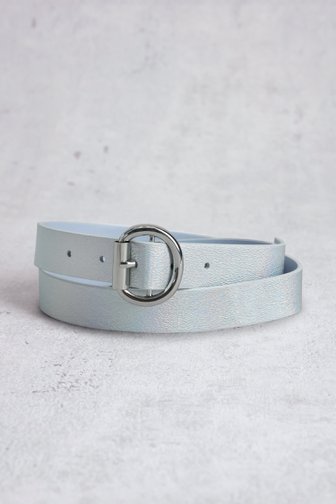 Le devant de Ceinture gris clair avec boucle argentée de Liberty Island pour Femmes