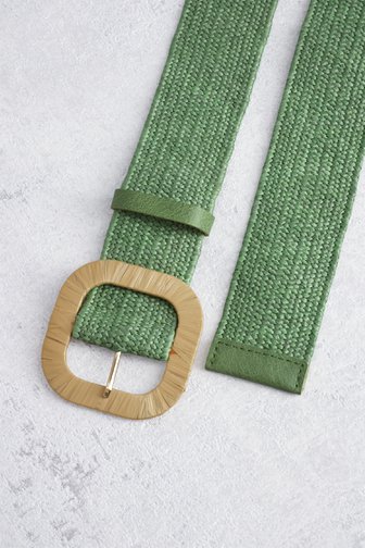 Le devant de Ceinture tressée verte avec boucle beige de Liberty Island pour Femmes