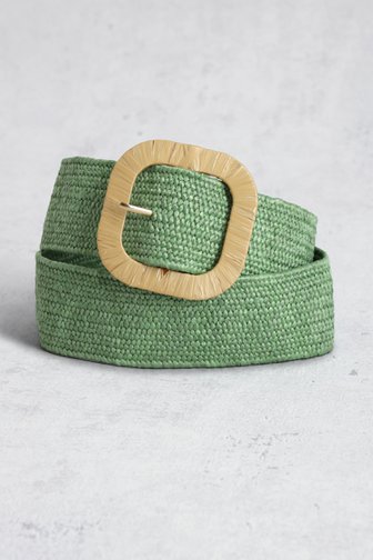 Le devant de Ceinture tressée verte avec boucle beige de Liberty Island pour Femmes