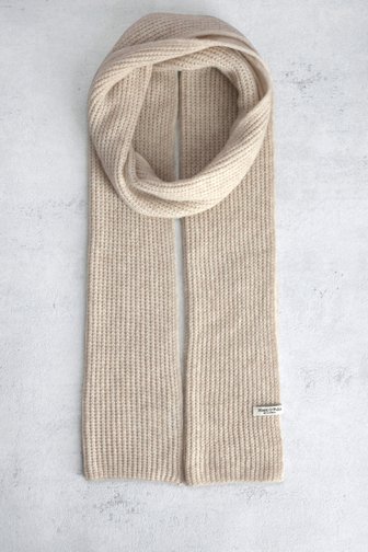 Le devant de Écharpe tricotée en laine beige clair de Marc O'Polo pour Femmes