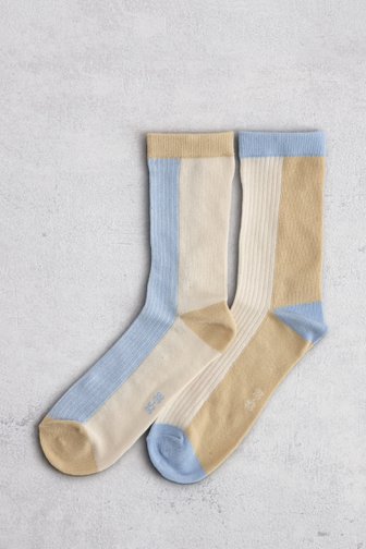 Le devant de Chaussettes colorblock beige et bleues - 2 paires de Liberty Island pour Femmes