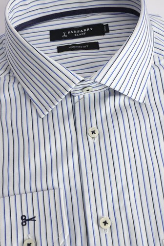 Le devant de Chemise blanche à rayures bleues - Comfort fit de Dansaert Black pour Hommes