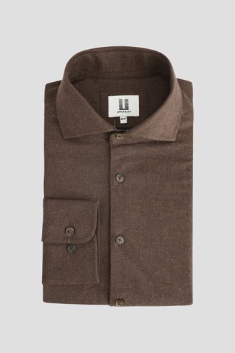Le devant de Chemise brune – Regular fit de Upper East pour Hommes