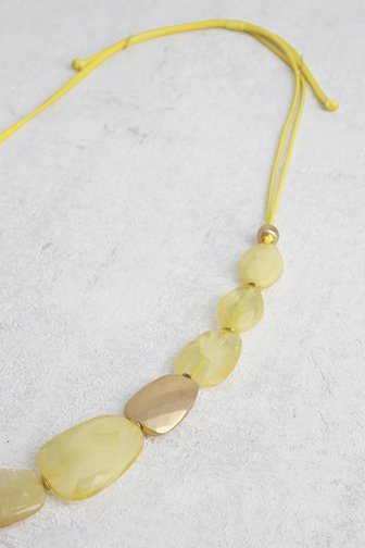 Le devant de Collier jaune avec élémentes brillants de Liberty Island pour Femmes