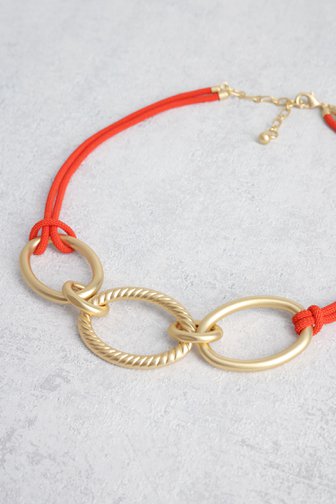 Collier rouge avec pendentifs dorés de Liberty Island pour Femmes