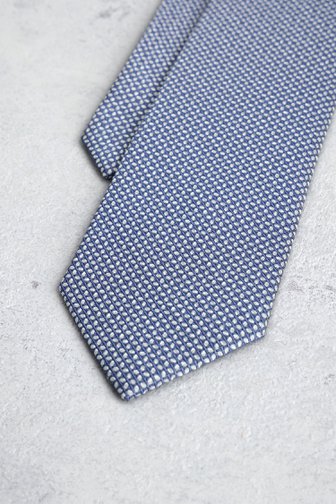 Le devant de Cravate bleue à fin motif gris de Liberty Island pour Hommes