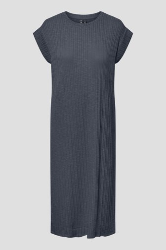 Voorkant van Donkerblauw lang kleedje met ribstructuur door Pieces voor Dames