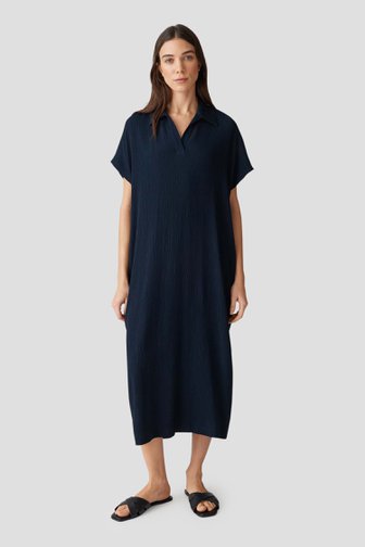 Donkerblauw midi kleedje met gewafelde structuur van Opus voor Dames