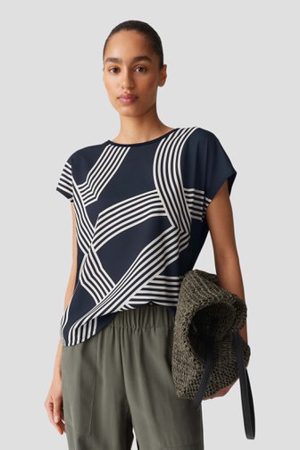 Voorkant van Donkerblauw T-shirt met witte grafische print door Opus voor Dames