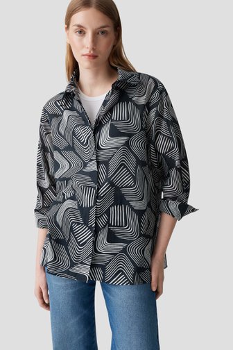 Voorkant van Donkerblauwe blouse met witte streepjesprint door Opus voor Dames