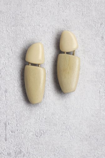 Voorkant van Ecru oorbellen met vormelementen door Liberty Island voor Dames