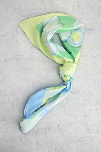 Le devant de Foulard à imprimé graphique vert et bleu de Liberty Island pour Femmes
