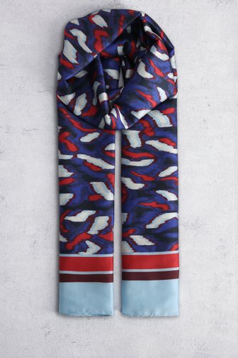 Le devant de Foulard bleu à imprimé abstrait de Claude Arielle pour Femmes