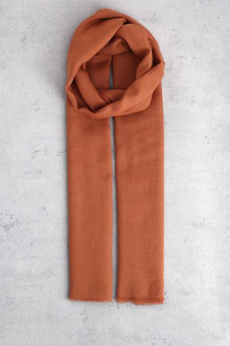 Le devant de Foulard brun à bords effilochés de AC by Annelien Coorevits pour Femmes