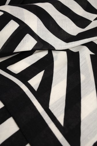 Foulard fin à rayures écru-noir de Liberty Island pour Femmes