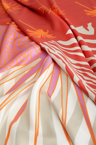 Le devant de Foulard rouge et rose à imprimé de Liberty Island pour Femmes
