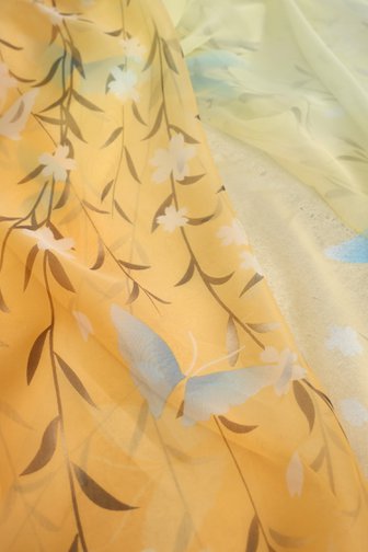 Voorkant van Geel-oranje dégradé sjaaltje met bladerprint door Modeno voor Dames