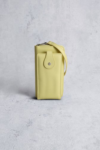 Voorkant van Geel telefoontasje met portemonnee door Liberty Island voor Dames