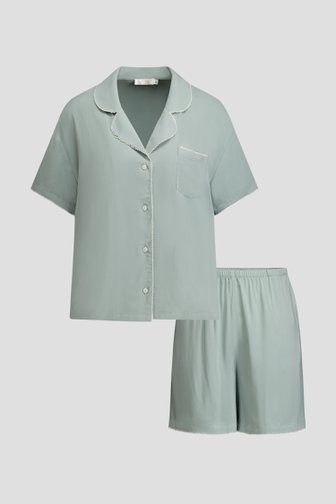 Voorkant van Groene pyjamaset met hemd en short door Liberty Island voor Dames