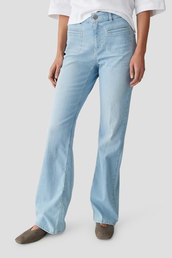 Le devant de Jean bleu clair – Flared fit de Opus pants pour Femmes