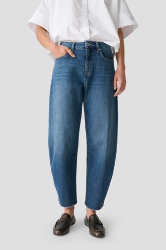 Le devant de Jean bleu – coupe barrel de Opus pants pour Femmes