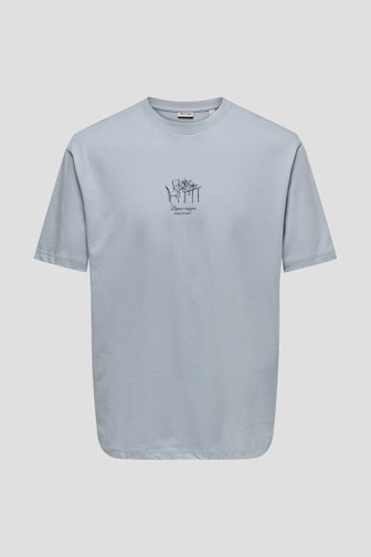 Voorkant van Lichtblauw T-shirt met backprint door Only & Sons voor Heren