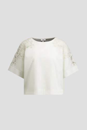 Voorkant van Lichtgroene blouse met gehaakte details door Louise voor Dames