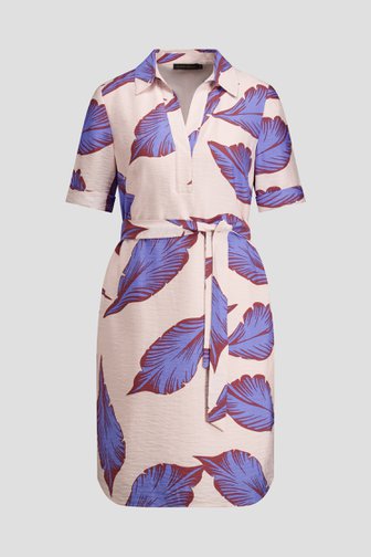 Voorkant van Lichtroze kleedje met bladerenprint door Claude Arielle voor Dames