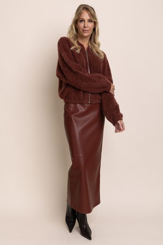 Le devant de Longue jupe bordeaux effet cuir de AC by Annelien Coorevits pour Femmes