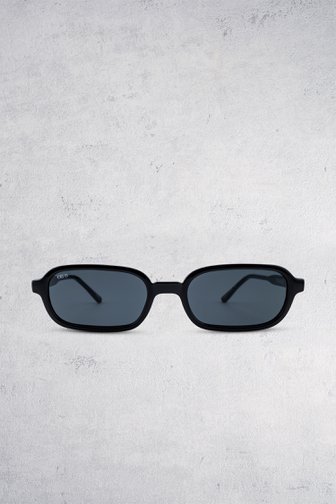 Le devant de Lunettes de soleil cat eye noires – Frankie de Otra pour Femmes