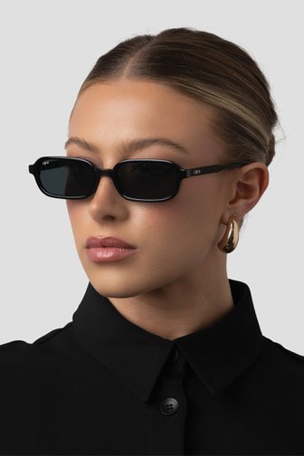 Lunettes de soleil cat eye noires – Frankie de OTRA pour Femmes