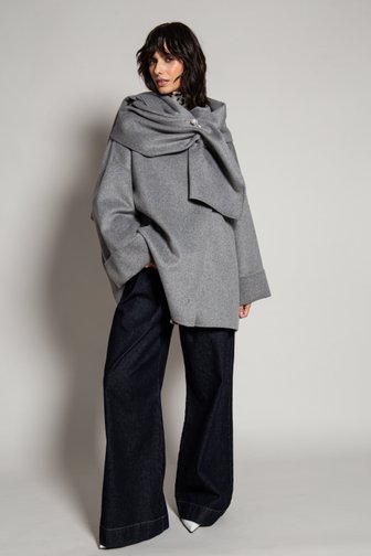 Manteau gris en laine avec écharpe - e5 x Feeling