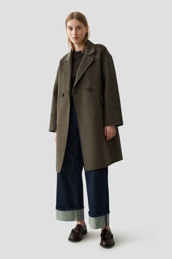 Le devant de Manteau mi-long marron de Opus pour Femmes