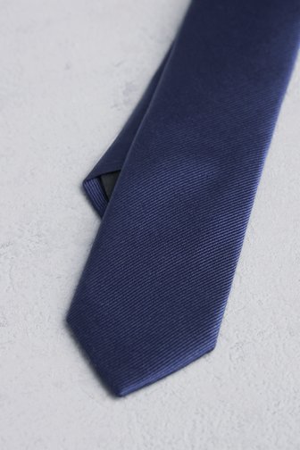 Voorkant van Navy das met gestreept motief door Liberty Island voor Heren