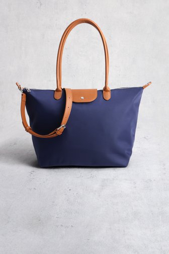 Voorkant van Navy schoudertas met bruine leather look afwerking door Liberty Island voor Dames