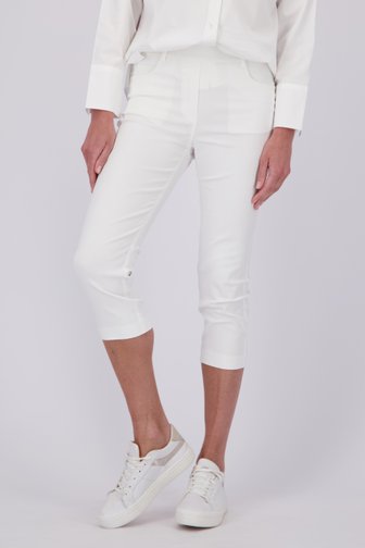 Le devant de Pantalon blanc à taille élastique – longueur 3/4 de Claude Arielle pour Femmes