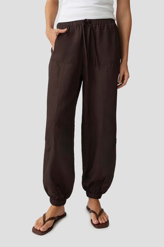 Le devant de Pantalon cargo marron en lin de Opus pants pour Femmes