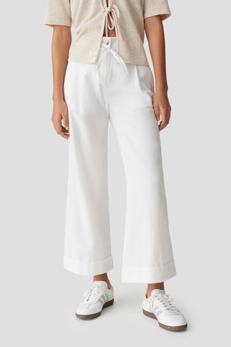 Le devant de Pantalon large blanc - longueur 7/8 de Opus pour Femmes