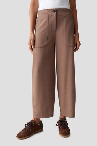 Le devant de Pantalon large brun de Opus pour Femmes
